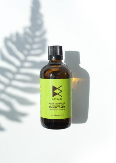 Huile essentielle Ravintsara - 100 ml bio certifié par Ecocert FR-BIO-01