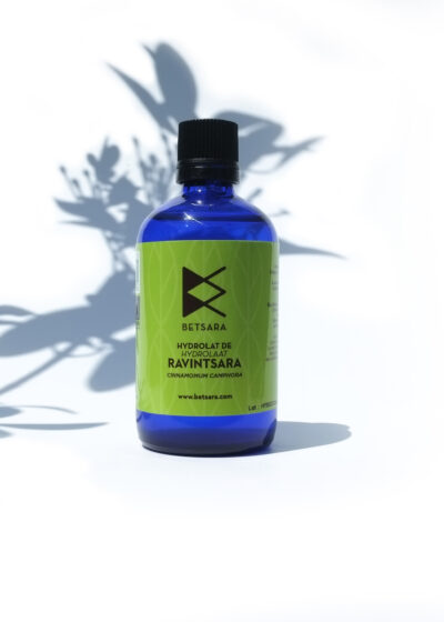 Hydrolat de ravintsara 100ml certifié bio par Ecocert FR-BIO-01