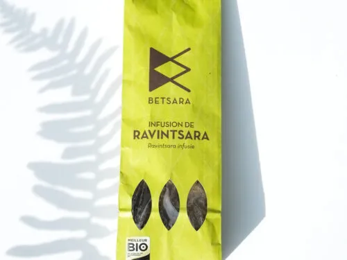 Feuilles séchées de ravintsara 50 g — coupe herboriste — bio FR-BIO-15